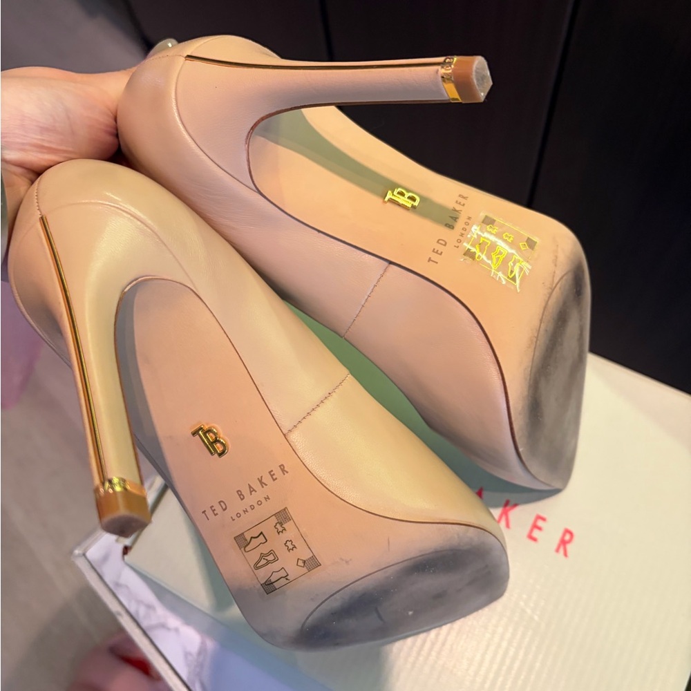 Ted Baker London Beige Pointed Toe High Heels - Picture 4 of 6